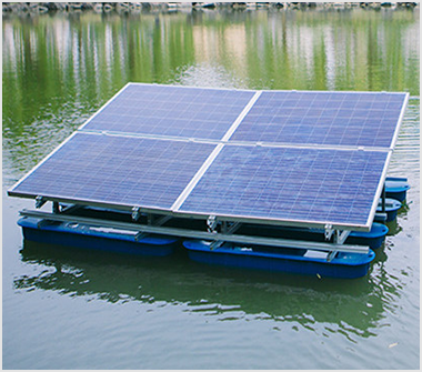 Aireador de flotantes solares para la granja de pescados y tratamiento de aguas residuales.